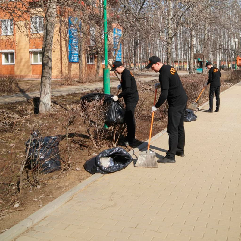 Уборка территории  в Новоульяновске